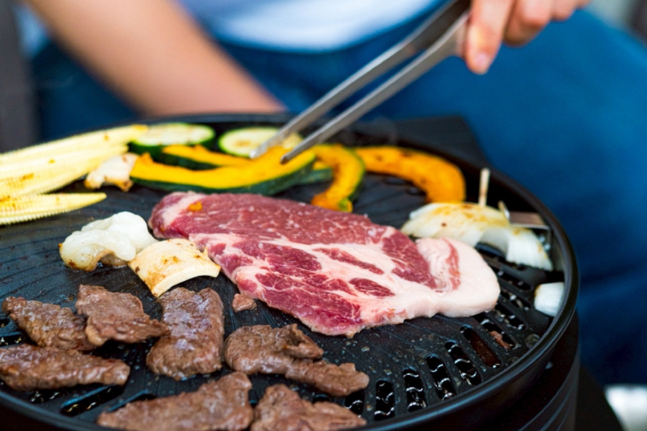 グリルで焼くお肉と野菜